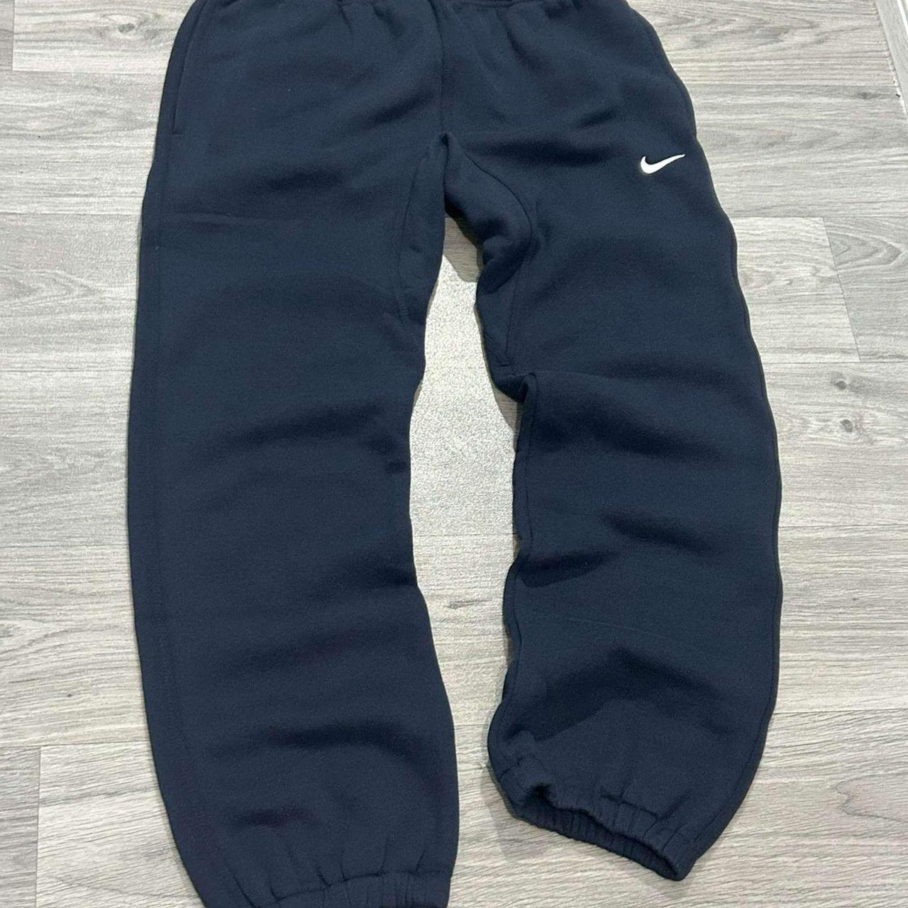 item listed by akhunzz