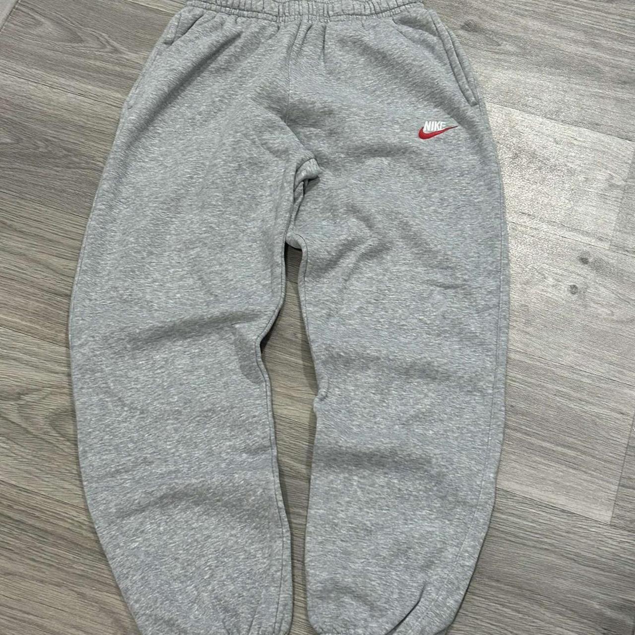 item listed by akhunzz