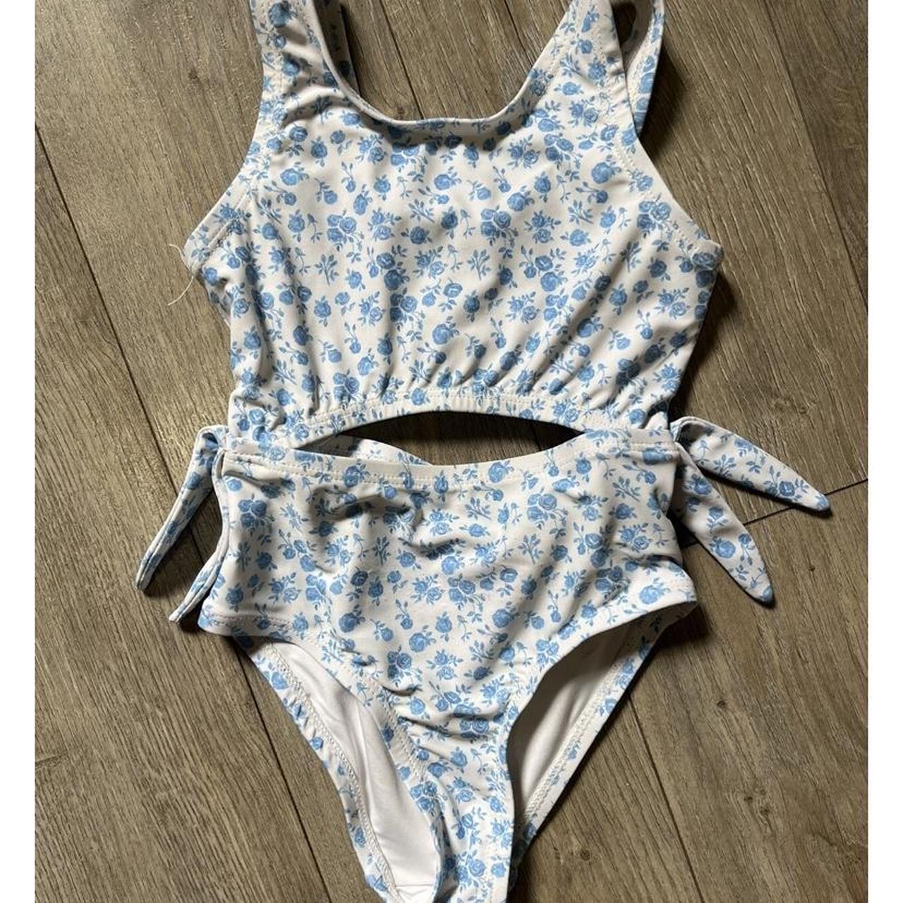 One piece bathing suit with hole in middle online