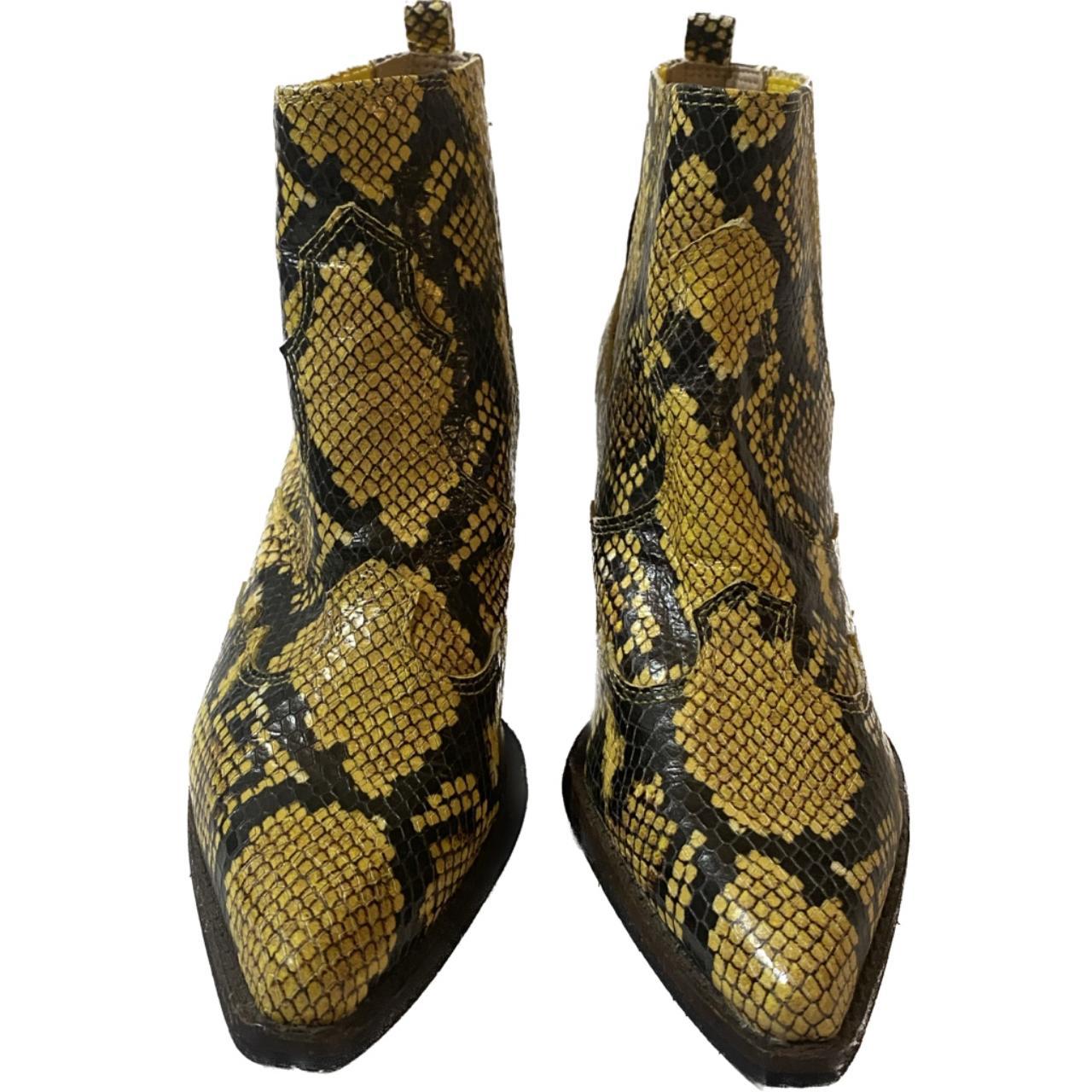 Sam edelman winona bootie on sale snake