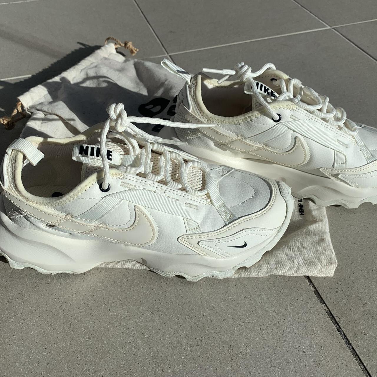 nike summit white tc7900