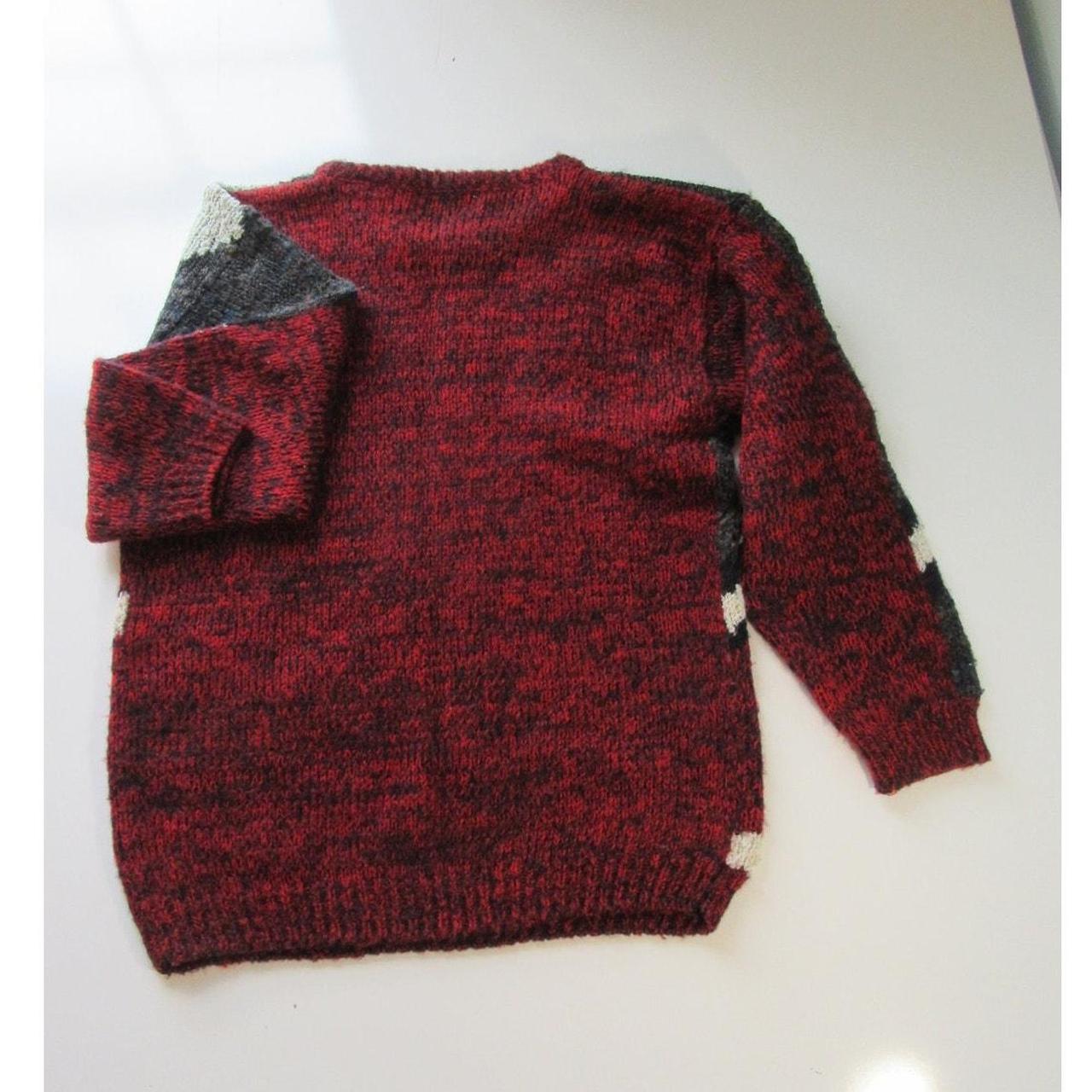 Source Unknown Women's Sweater - Red/Grey - M – W… - image 4