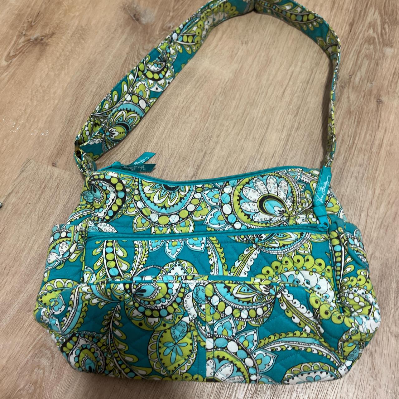 Vera Bradley Quilted hotsell Paisley Crossbody Bag, Size OS Green, Blue(undone stitch)