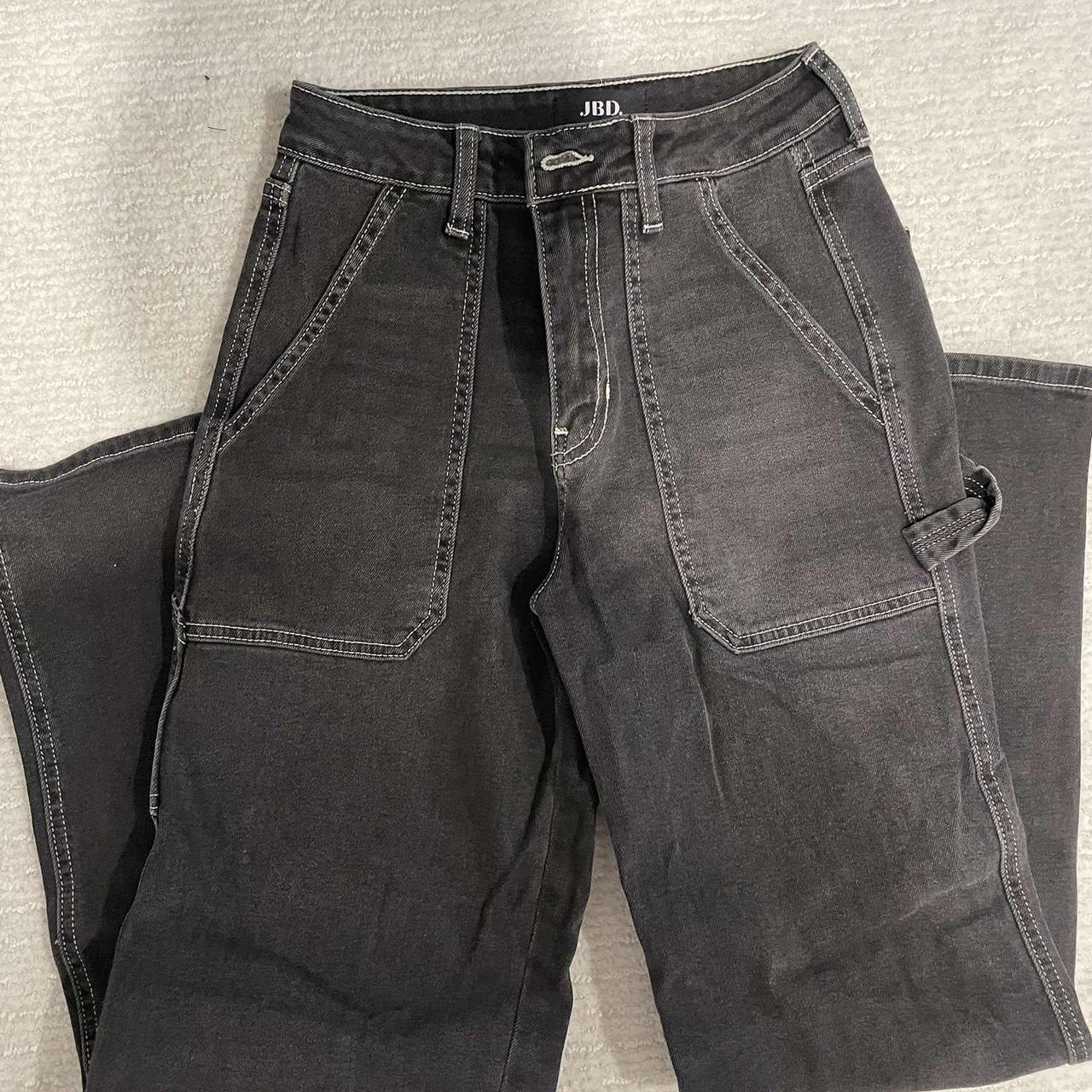 item listed by elliebalanoff
