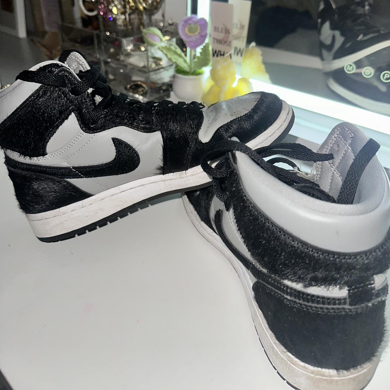 Wmns Air Jordan Retro High OG ‘Twist grey