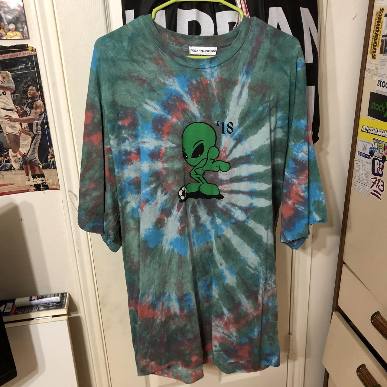 Gosha Rubchinskiy tie dye selling alien oversized tshirt size small supreme