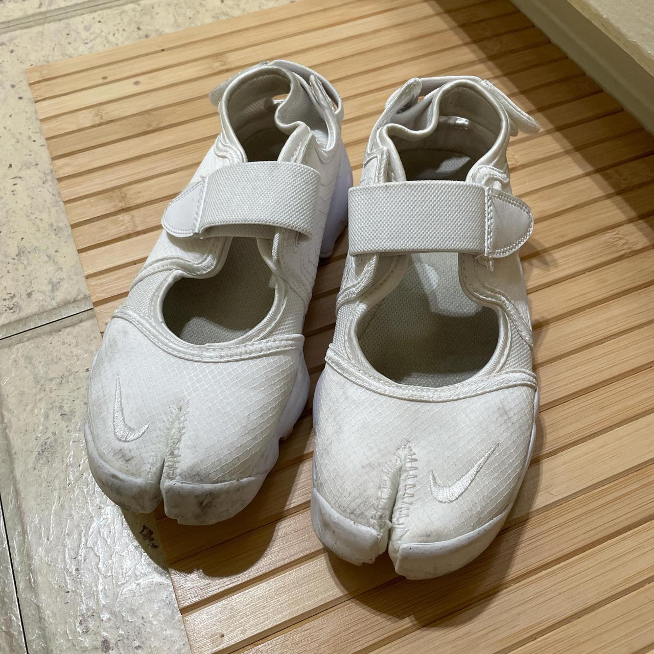 tabi nike shoes