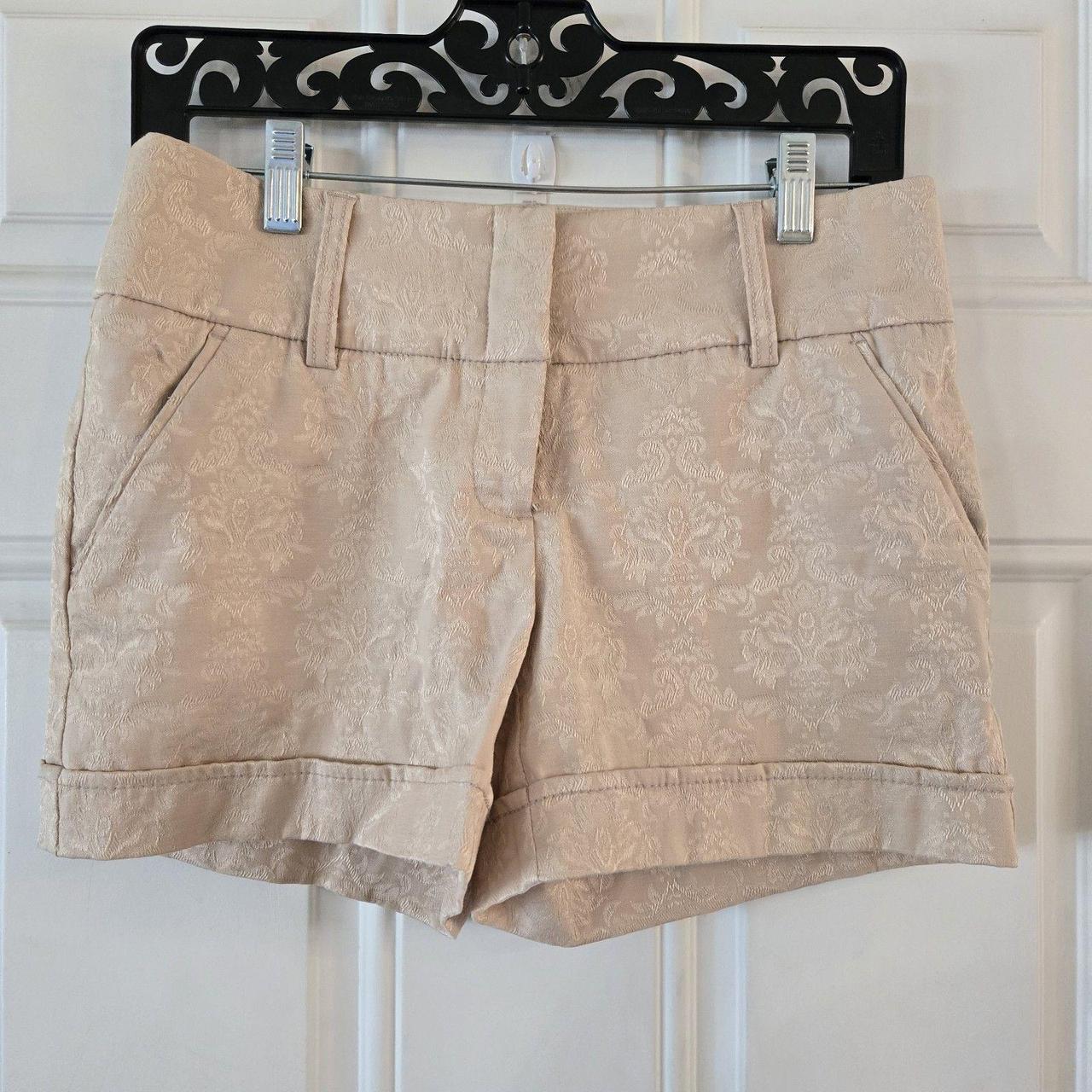 item listed by shippinginstyle208