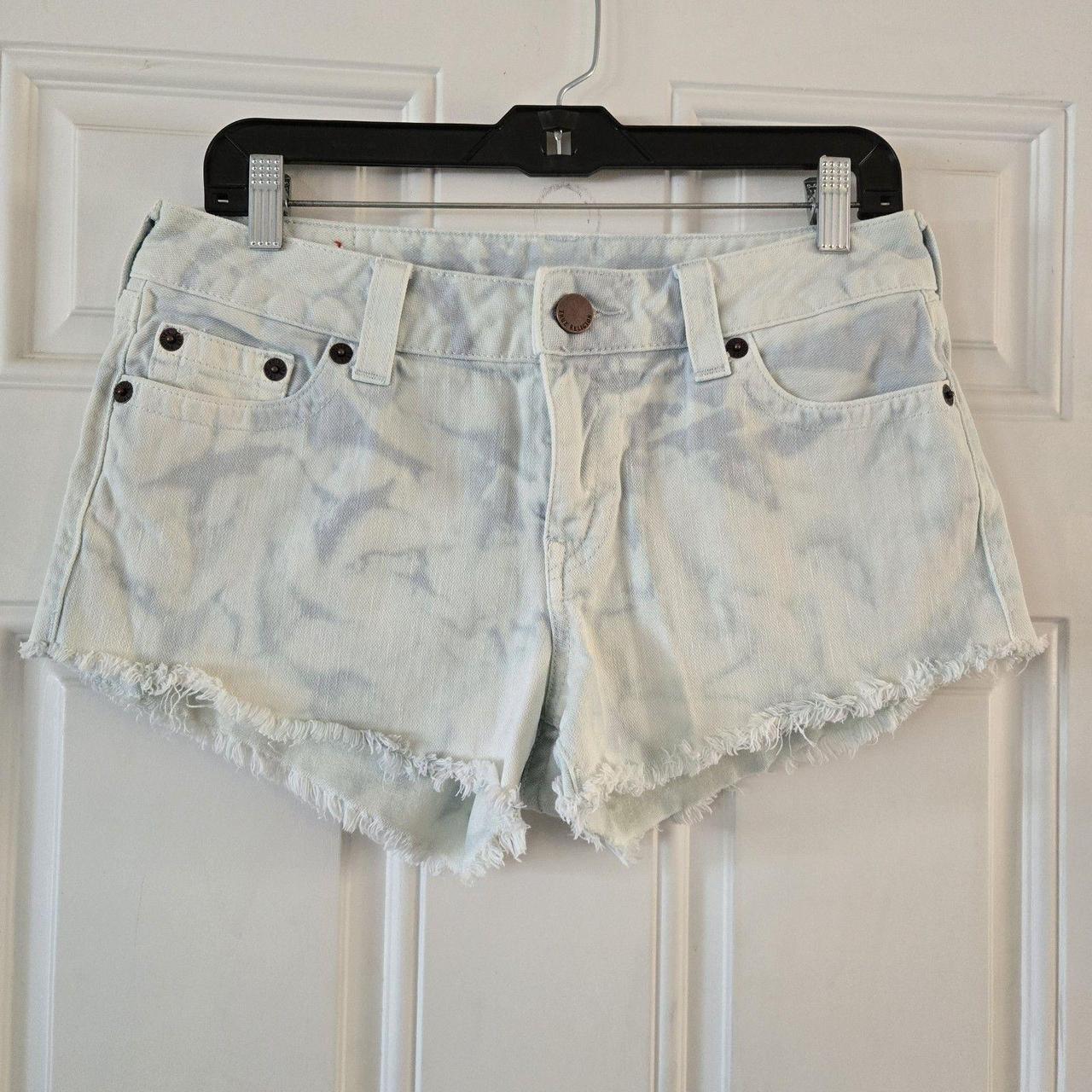 item listed by shippinginstyle208