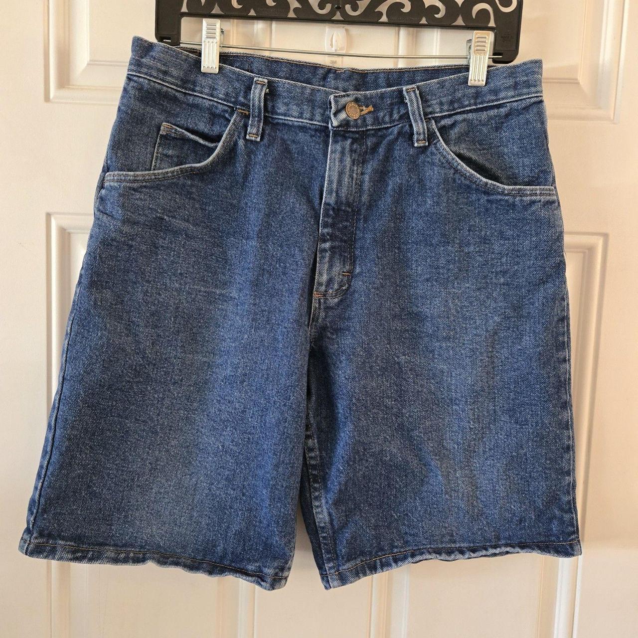 item listed by shippinginstyle208