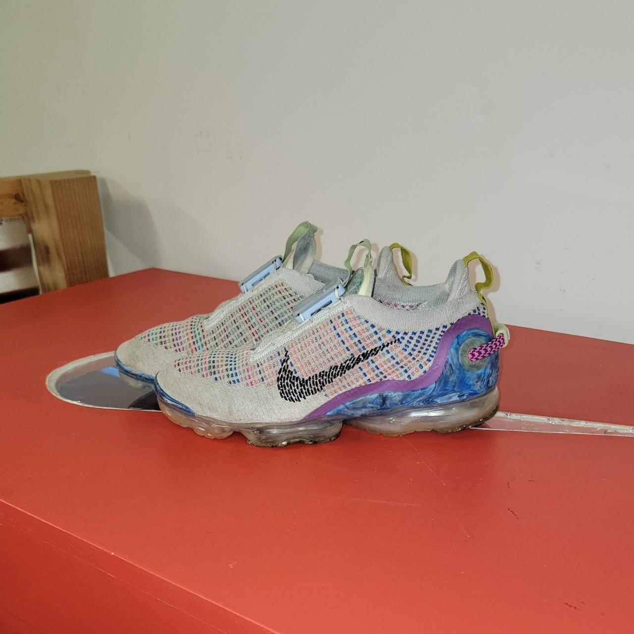 vapormax flynit white