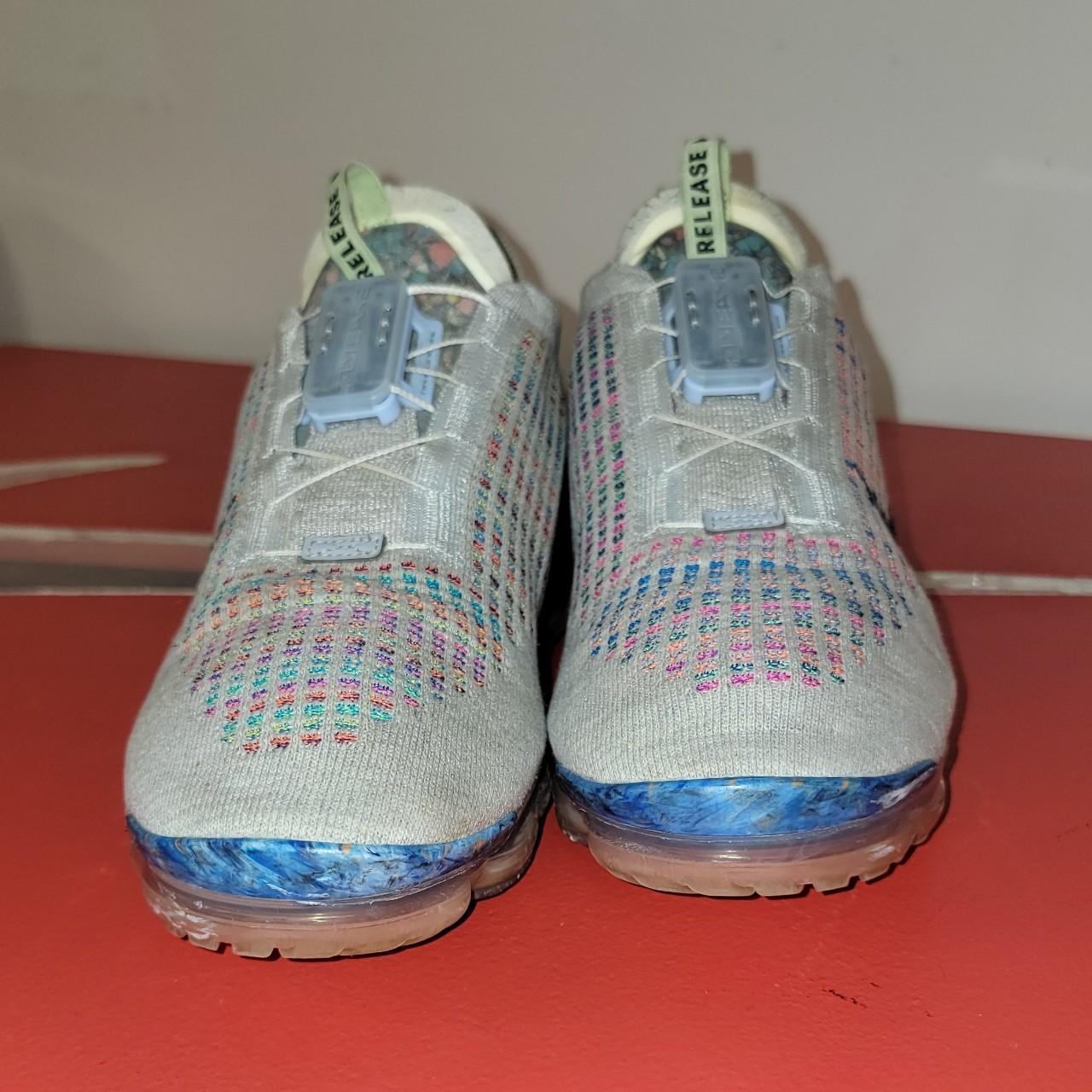 vapormax flynit white