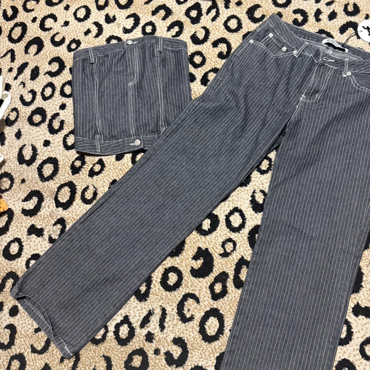 item listed by clemmiepeets