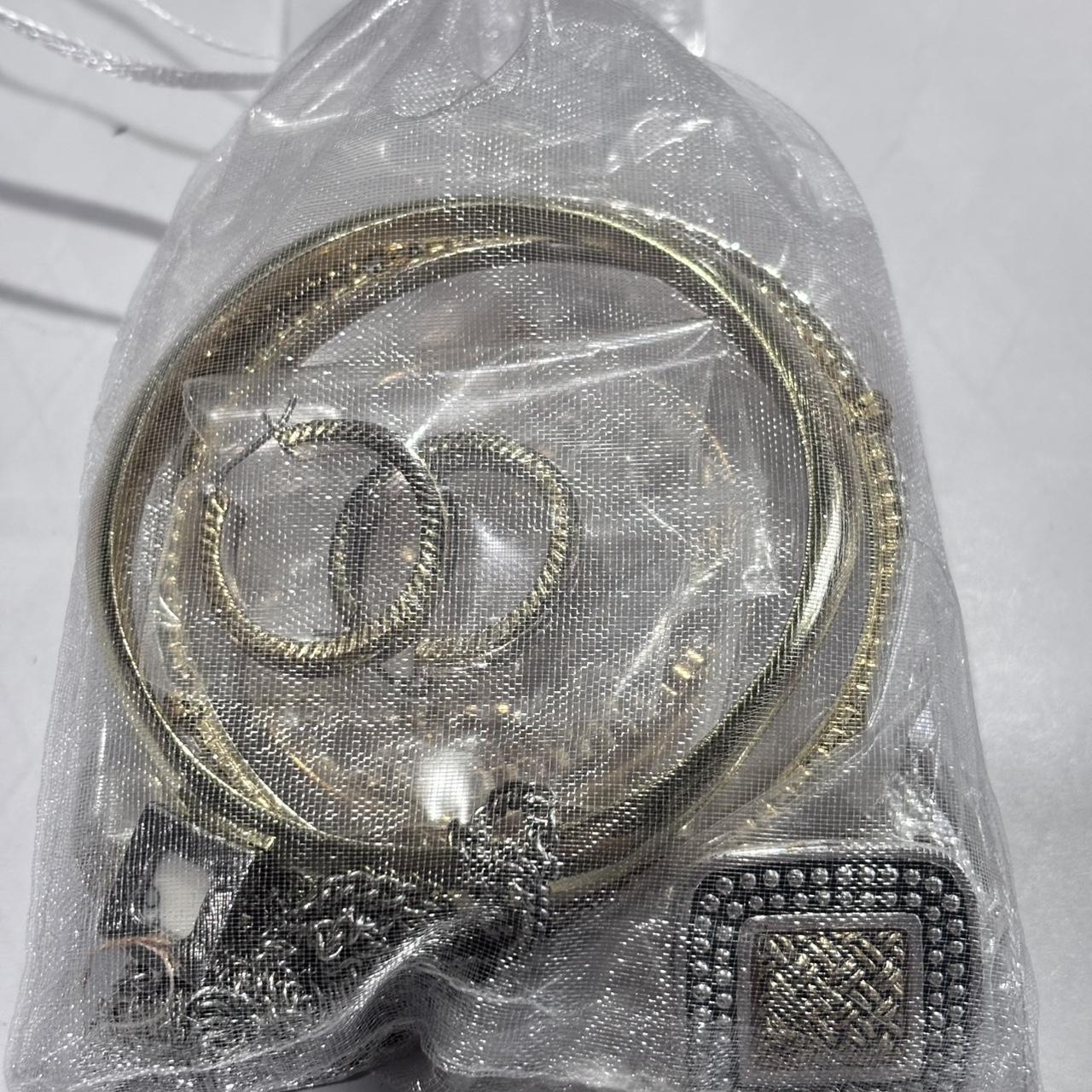 item listed by arko61
