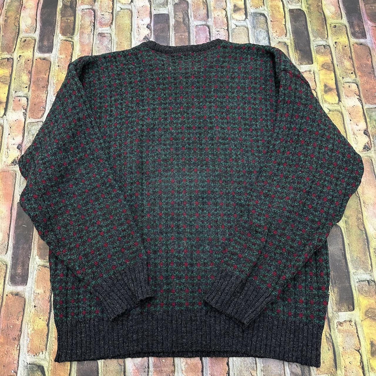 Barney's Men's Green and Red Jumper (2)