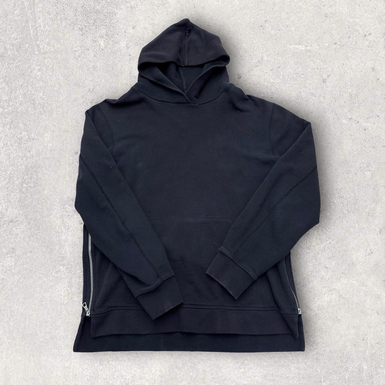 John Elliott Men's Black Hoodie | Depop