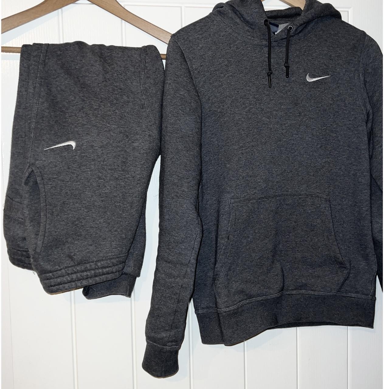 grey nike fleece tracksuit