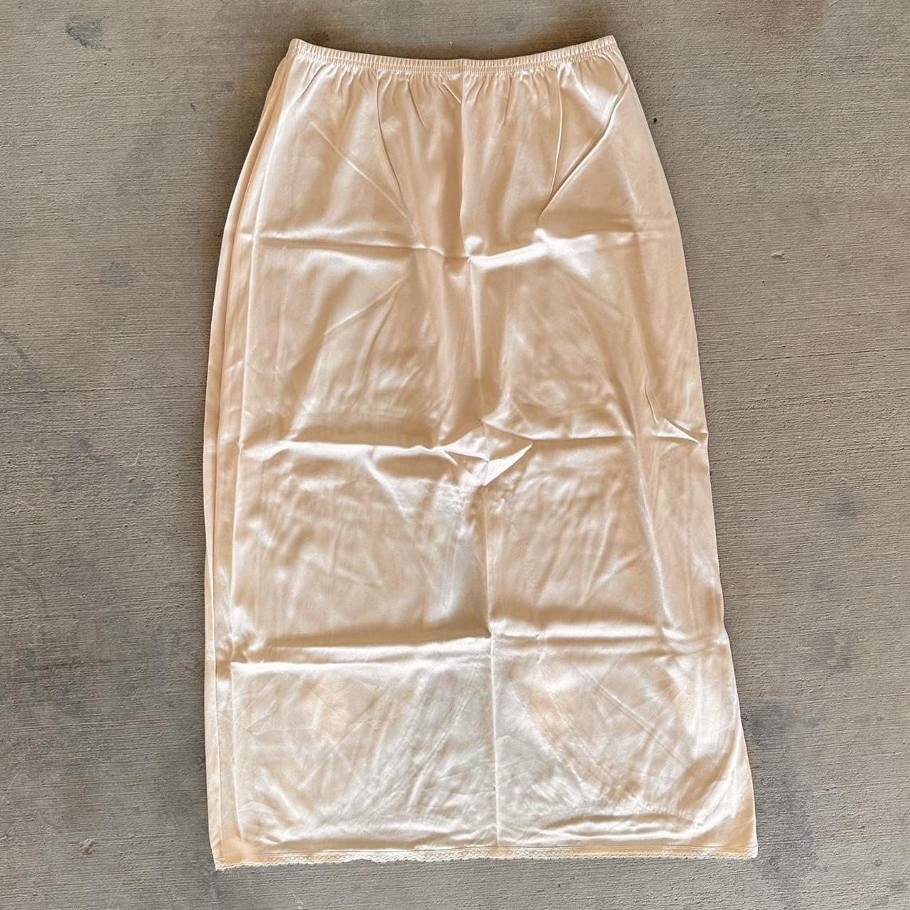 item listed by sapphic_vintage