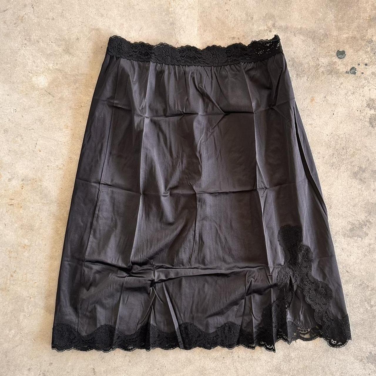 item listed by sapphic_vintage