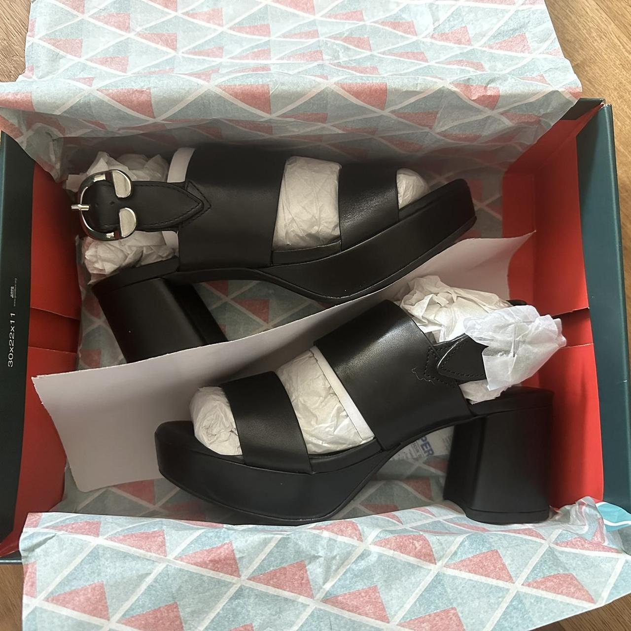 Aerosoles Camera Platform Sandal in black Depop