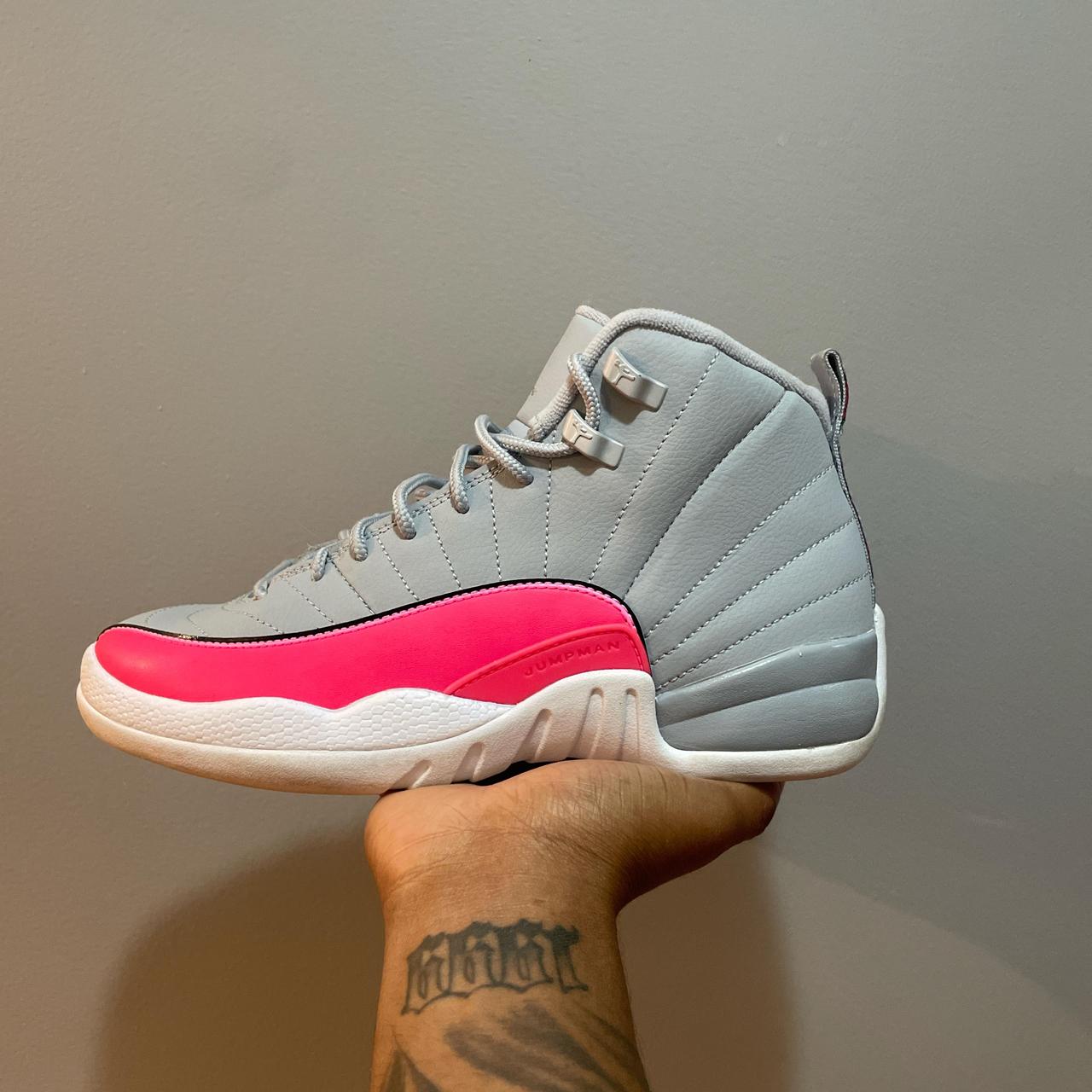 Air Jordan 12 grey pink SIZE 8w 6.5y Take this