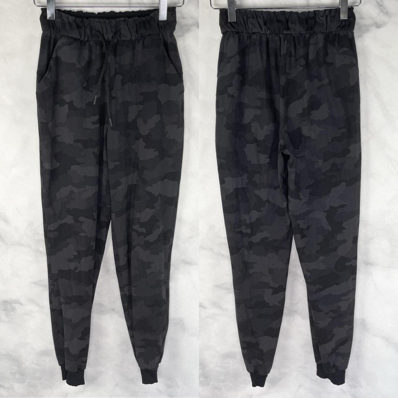 Lululemon hot Athletica pants