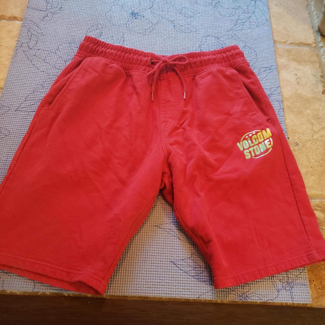 Volcom Men's Shorts - Red - M – Red Volcom shorts… - image 1