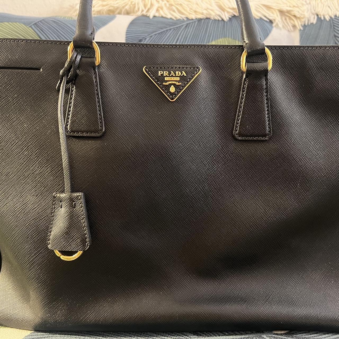 item listed by tayhcrary