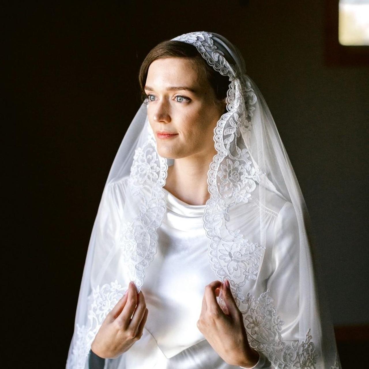 Beautiful Veil on sale Worn once