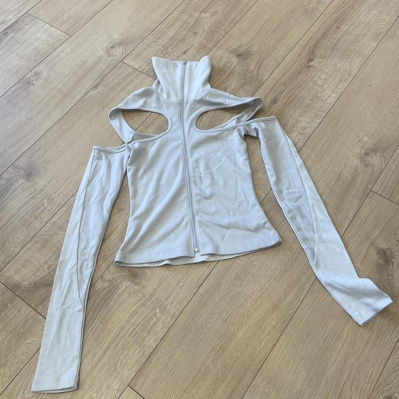 item listed by 6kenza