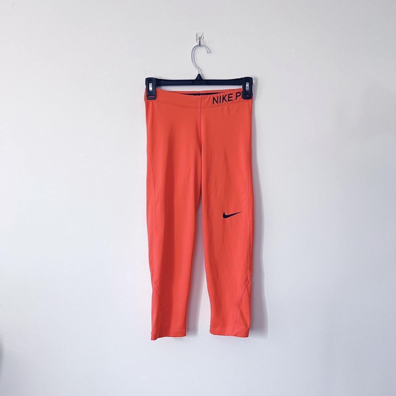 Nike Pro dri-fit coral capri leggings Hard to - Depop