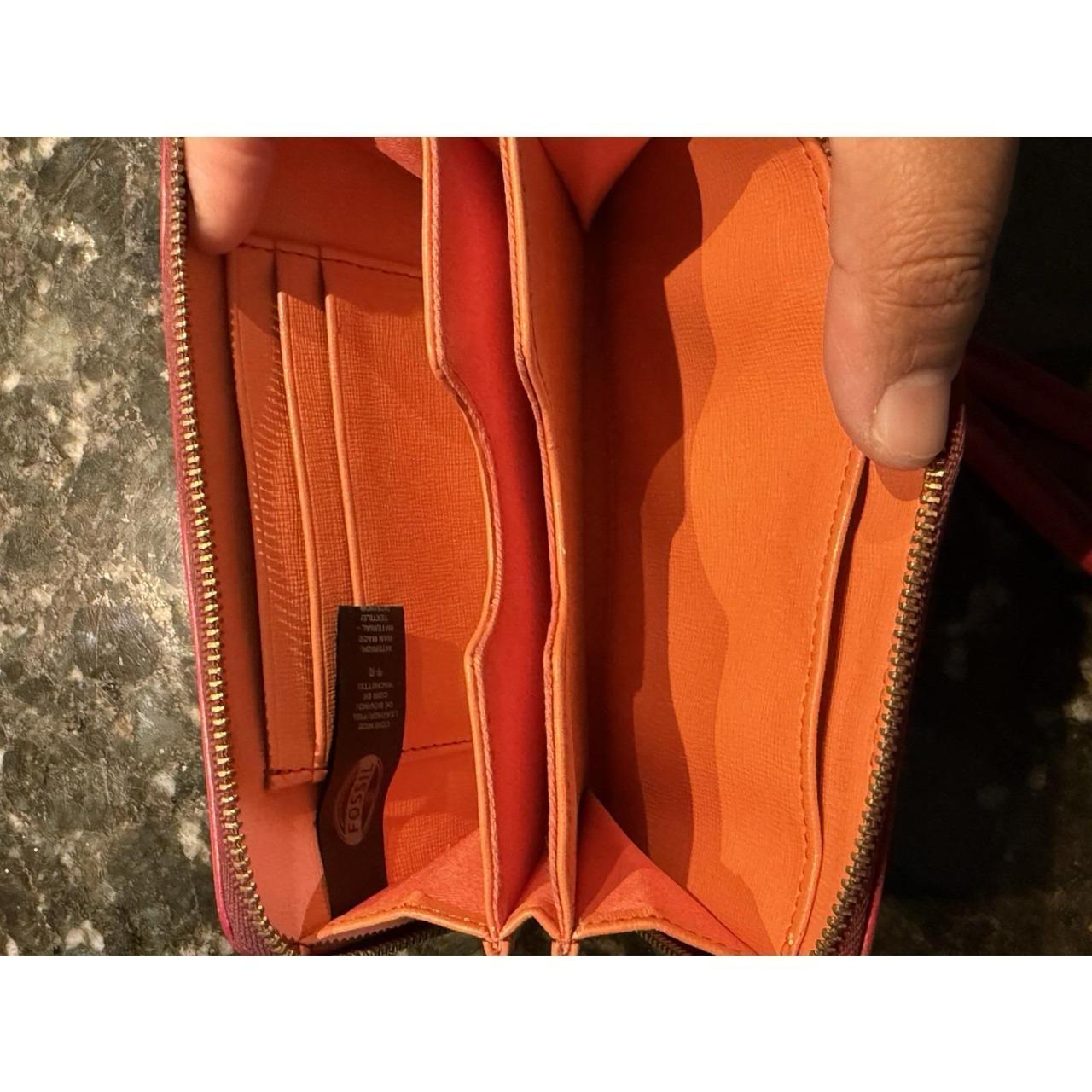 Fossil Women's Wallets - Red – Fossil Red Leather… - image 3