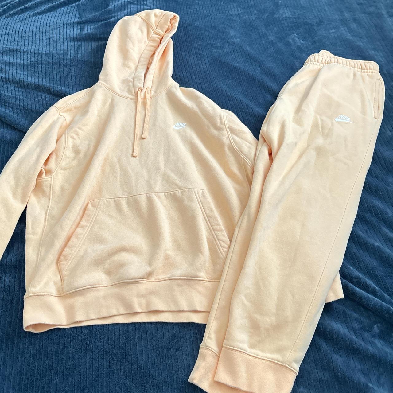 item listed by tawnyjesseeisenberg2