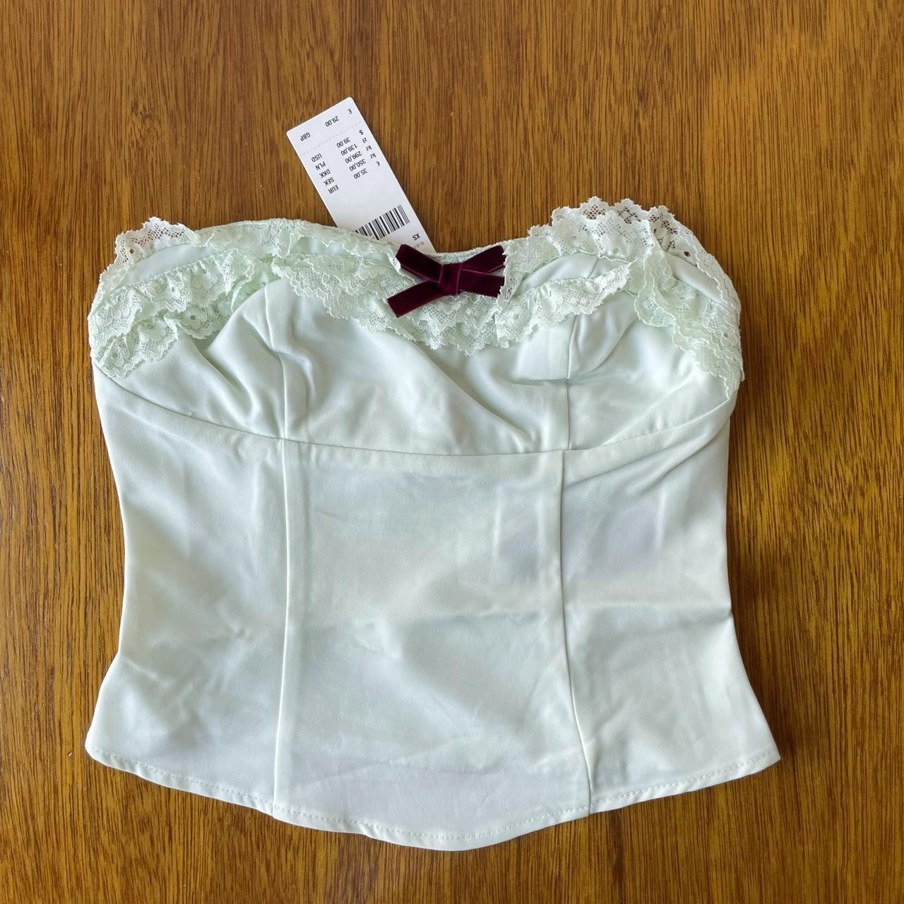 item listed by vibesxfit