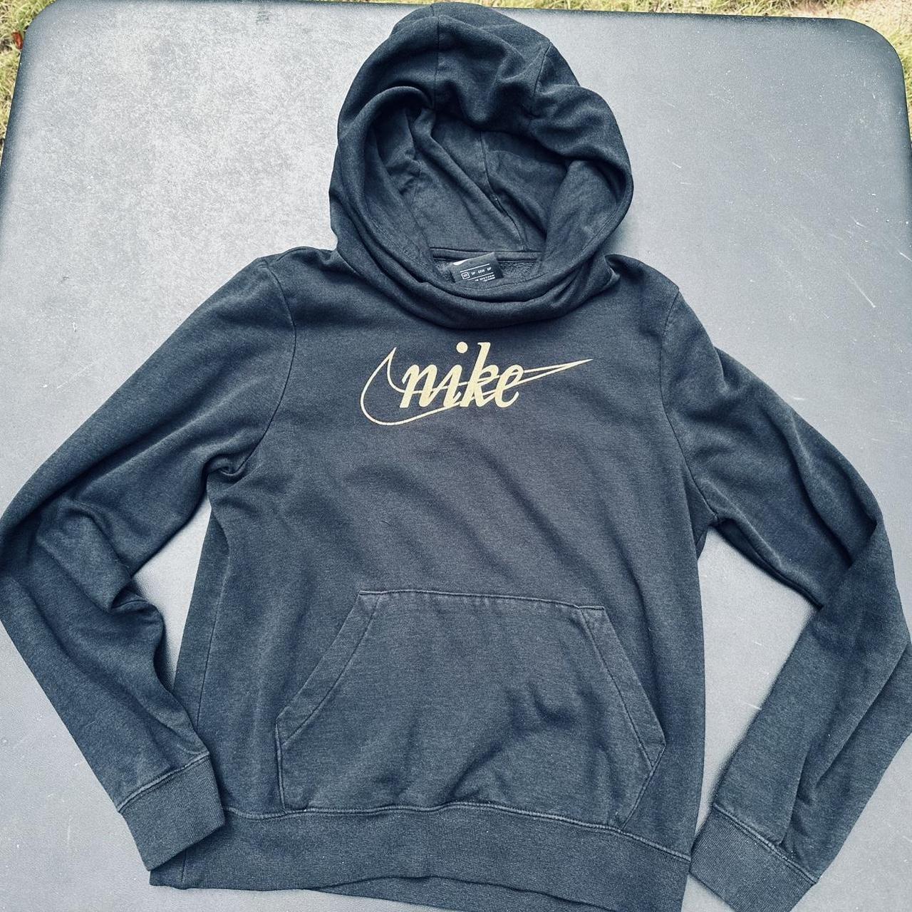 black and gold nike women's clothing