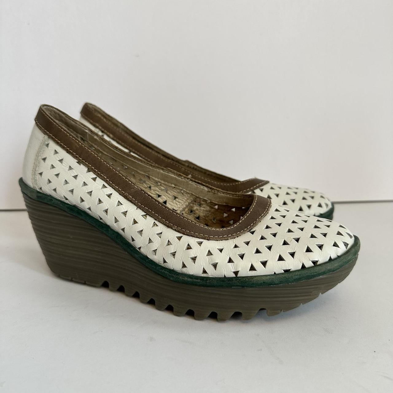 item listed by hiddendeerfinds
