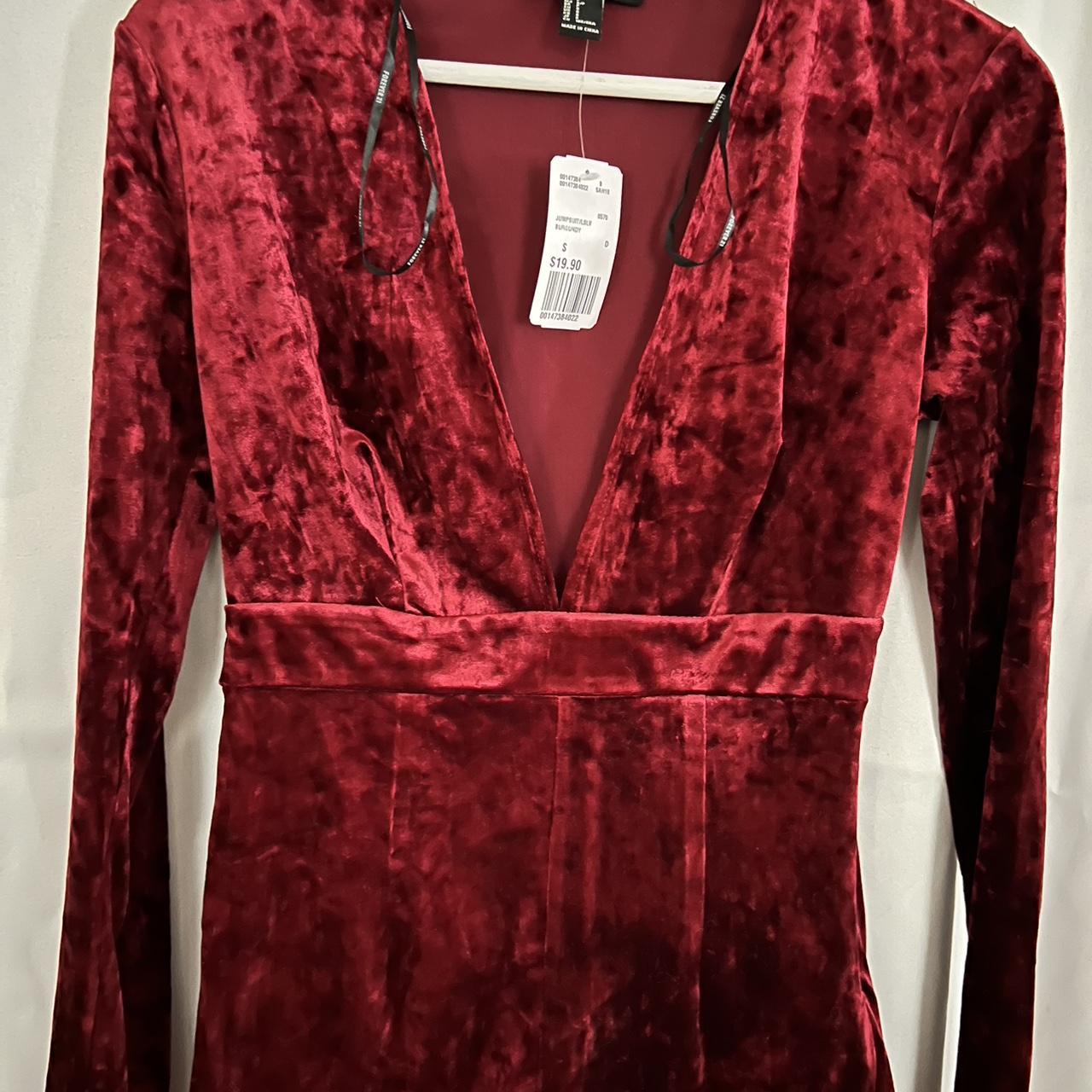 FOREVER 21 Burgundy velvet long sleeve ...