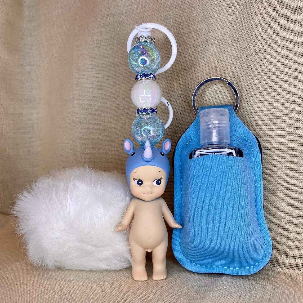 【Sonny Angel】レイニーデイ 5体＋キーホルダーセット Blue and white Sonny angel keychain. | Depop