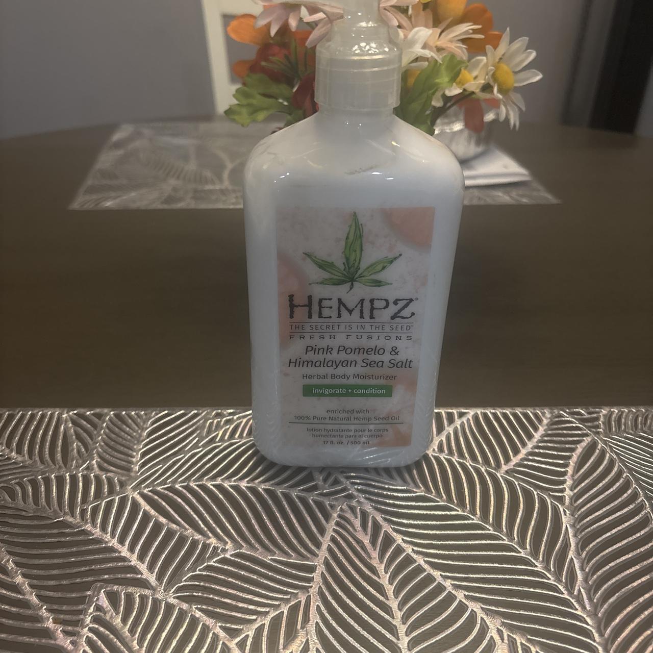 Pomelo white and green bath and body