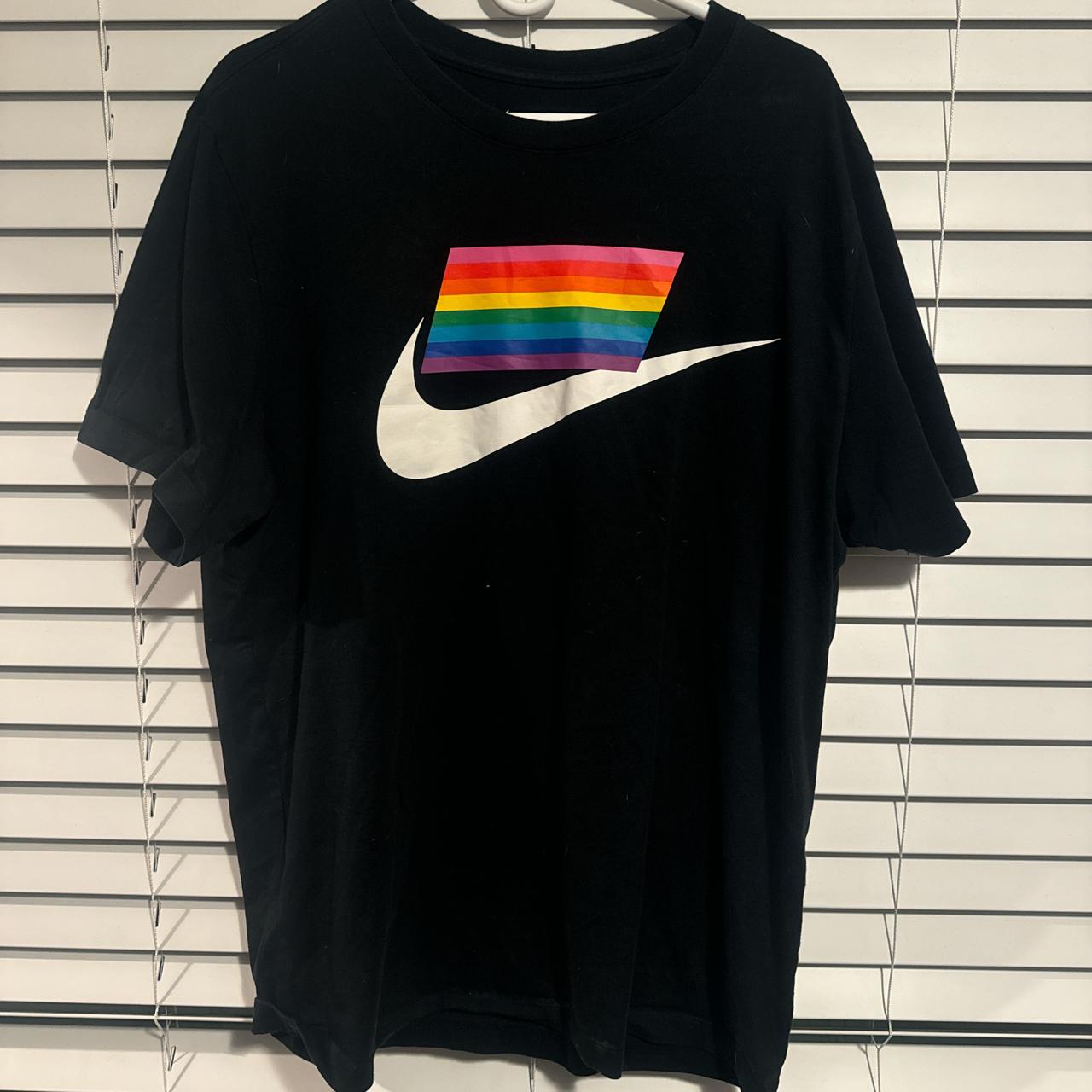 Nike Pride T cutiest shirt black