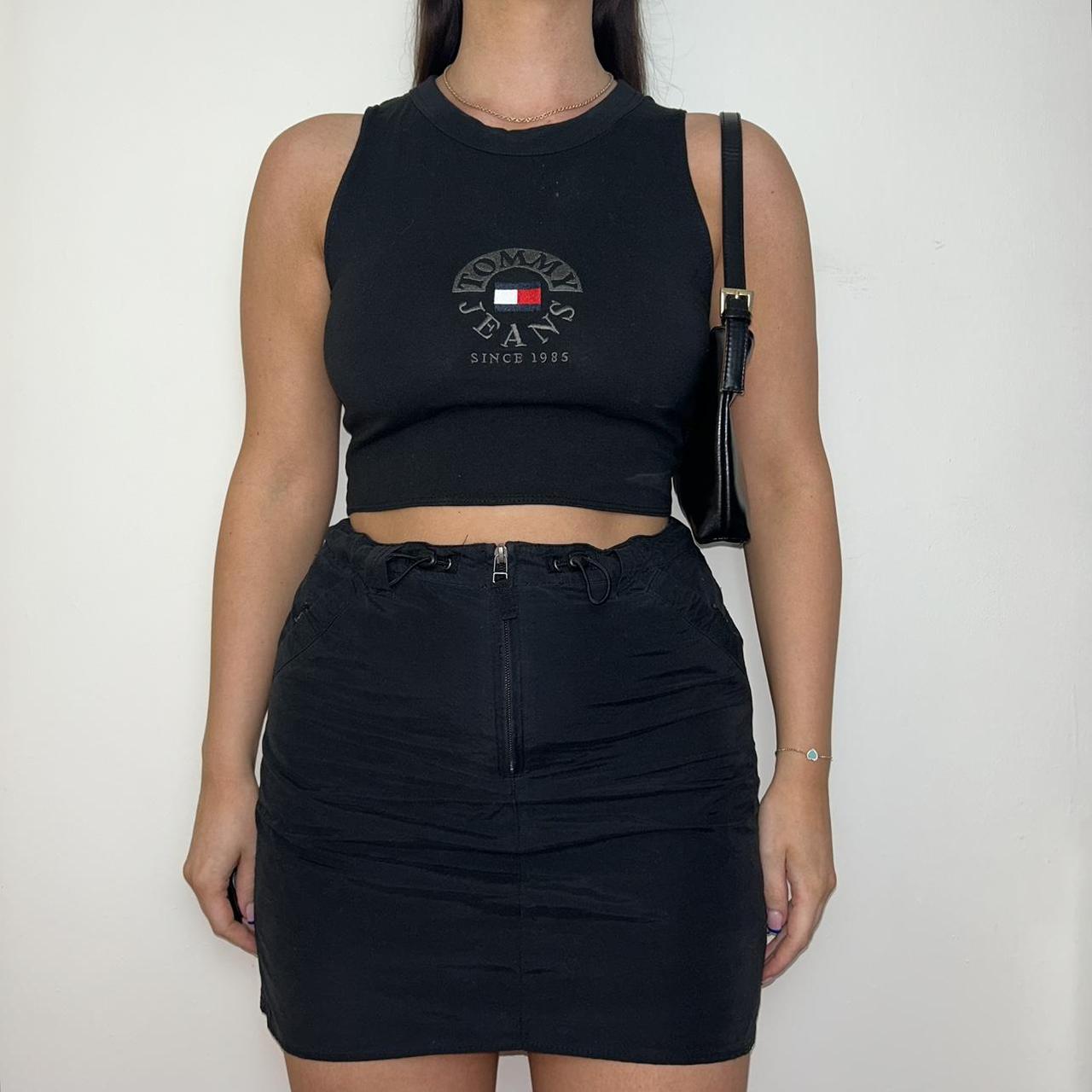 Tommy hilfiger store black crop top