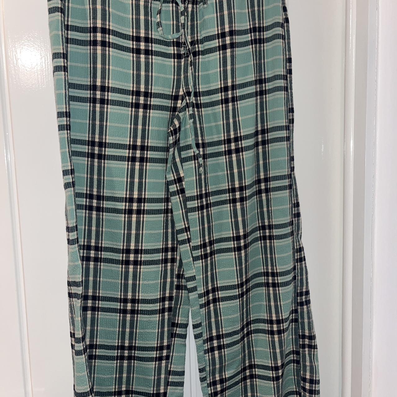 item listed by elliee1996