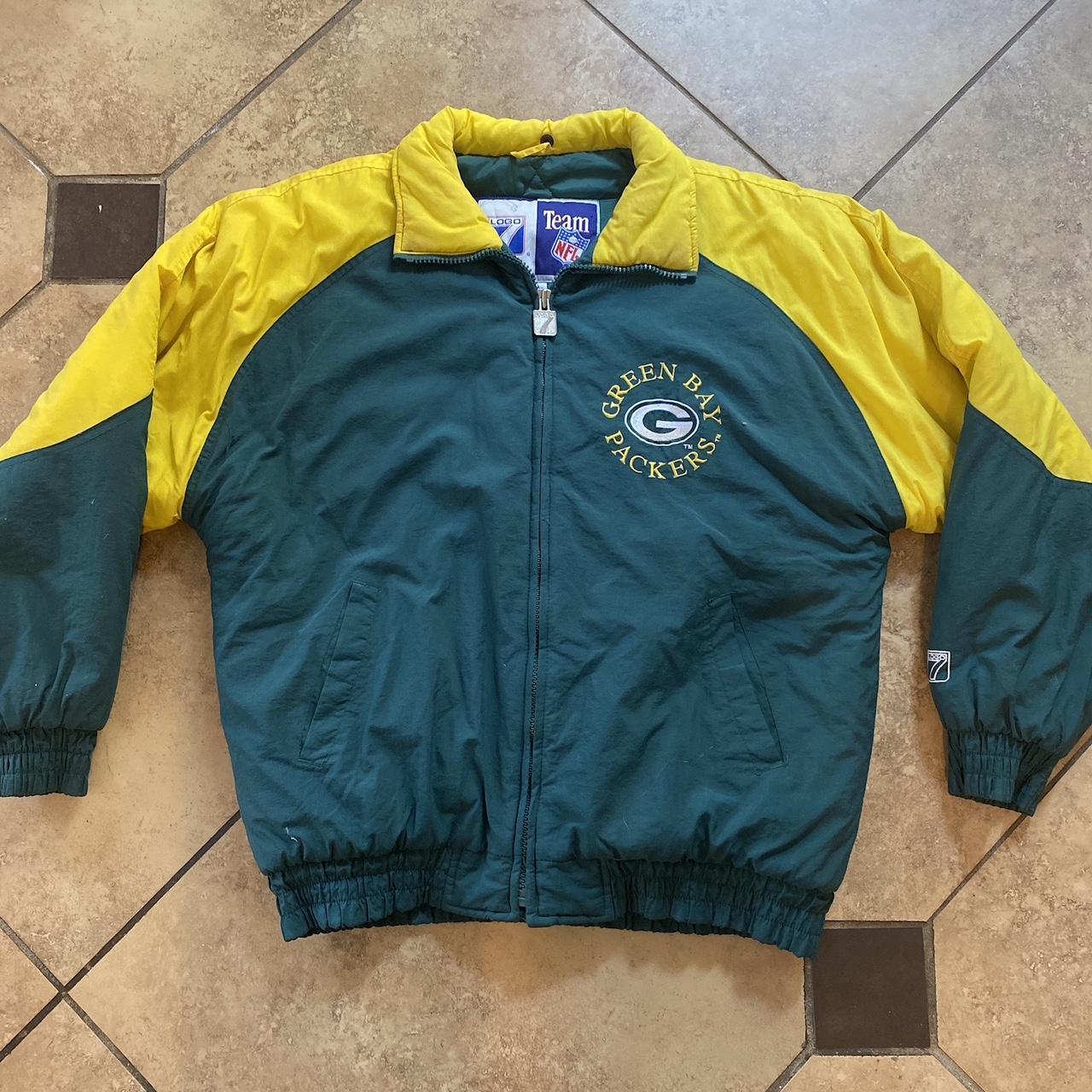 Vintage 1990s Green Bay Packers NFL Logo7 Puffer Jacket / 