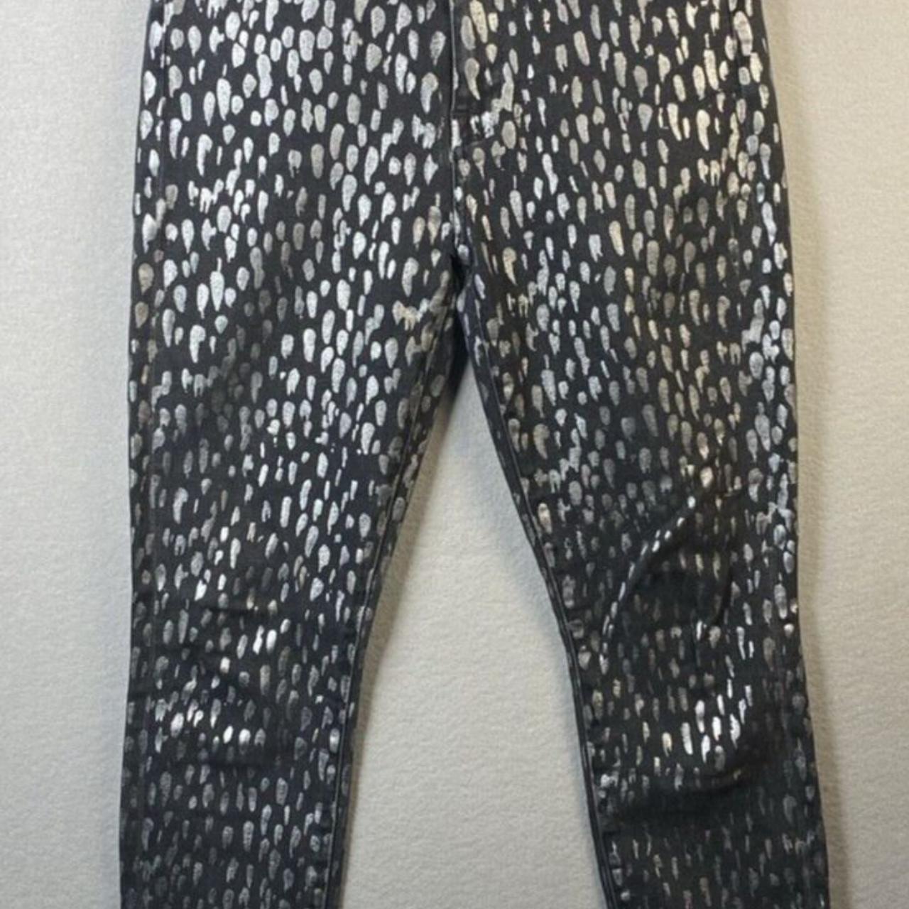 item listed by ishysellsit