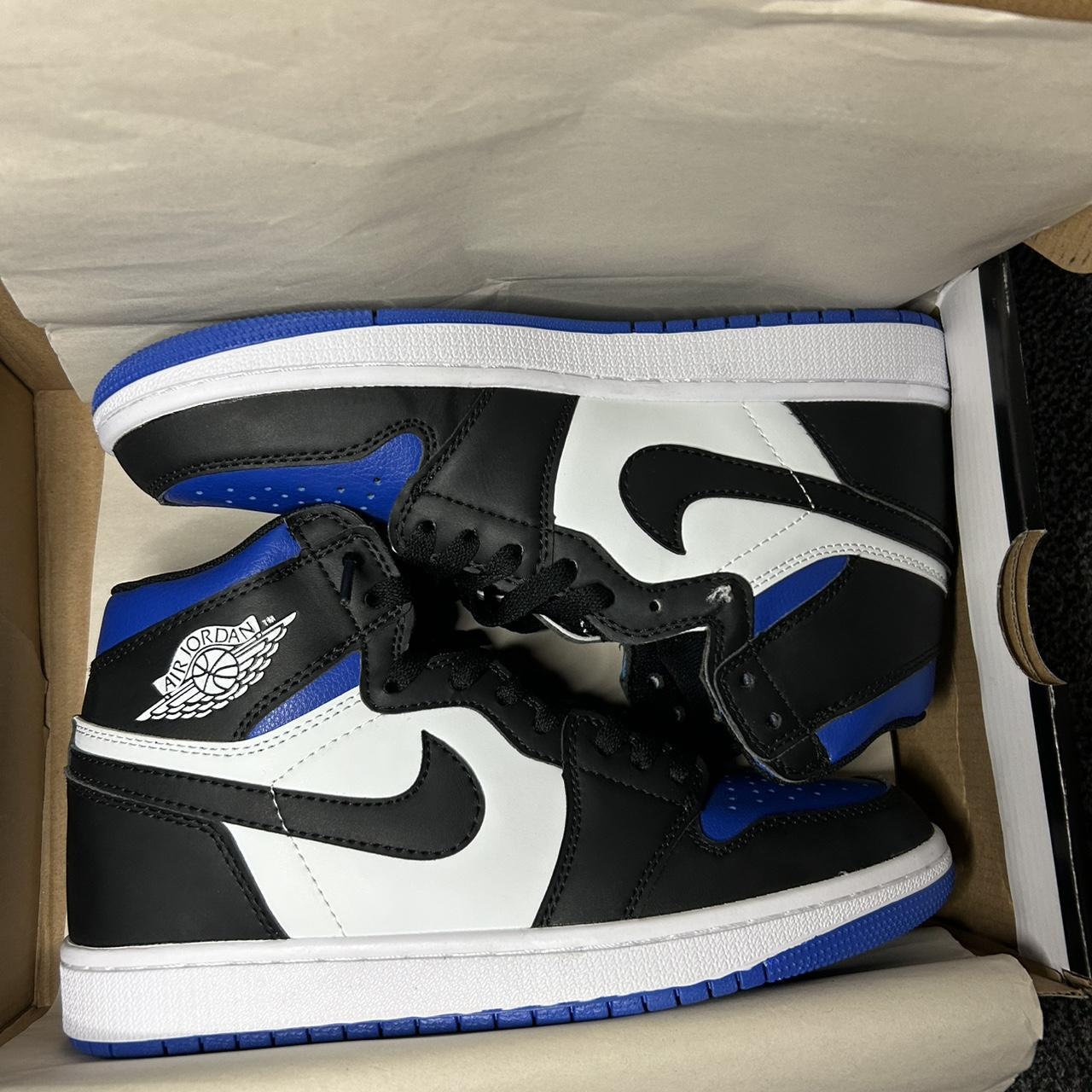 item listed by sdsnks