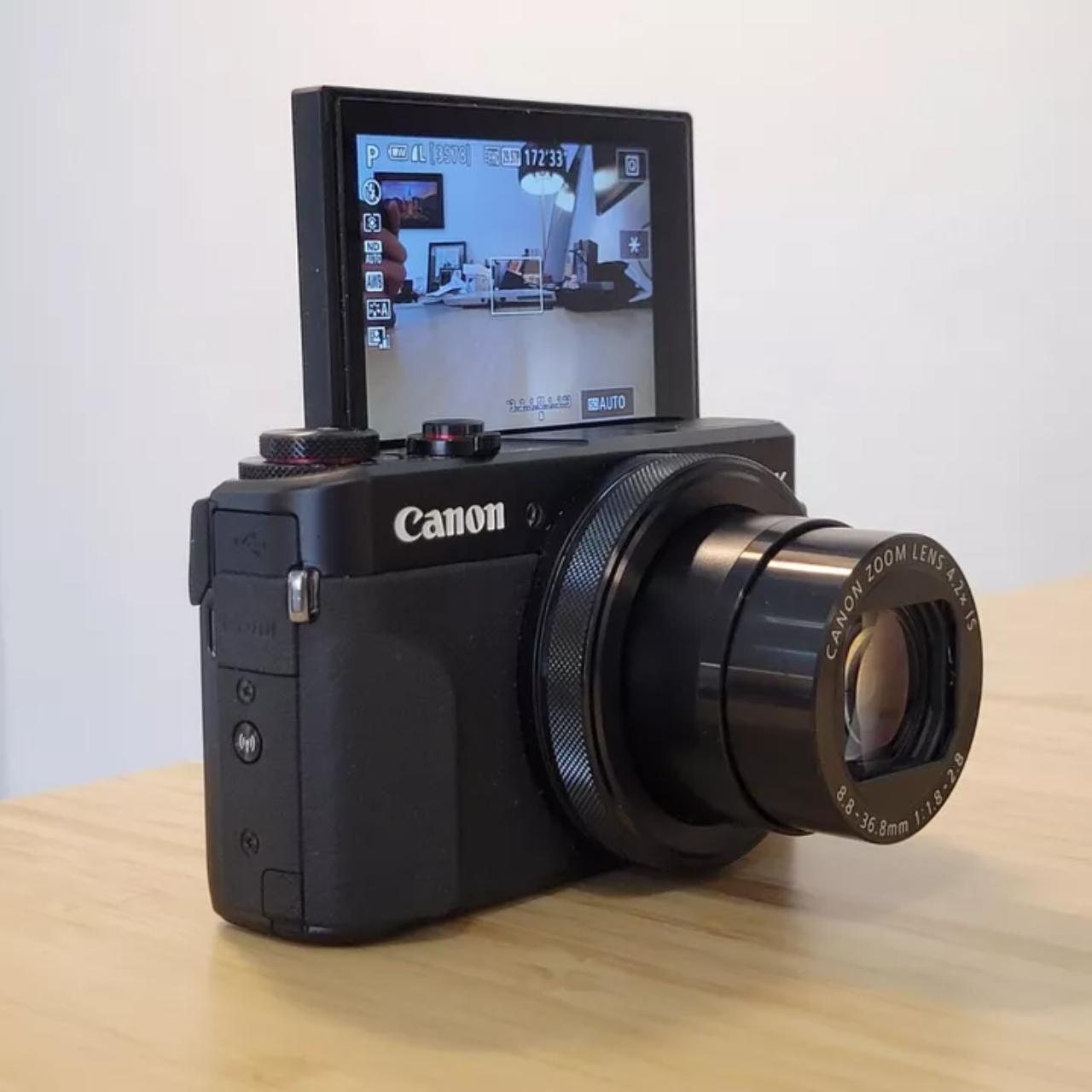 Canon G7X Mark II Digital Camera This compact... Depop