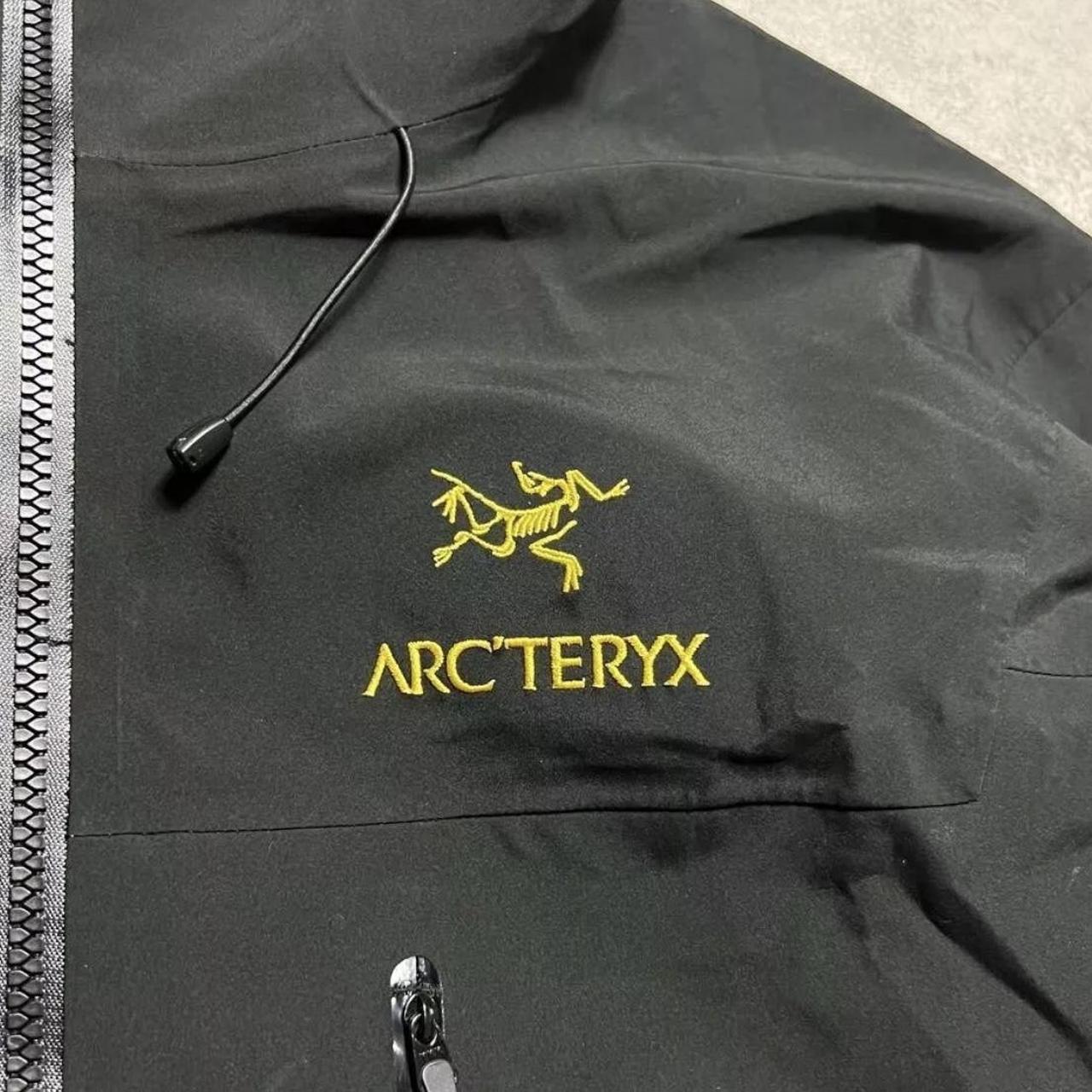 ARC'TERYX ブラックジャケット Alpha SV 24k gold Arc'teryx Arc'teryx 24k Gold Alpha SV Jacket | Grailed