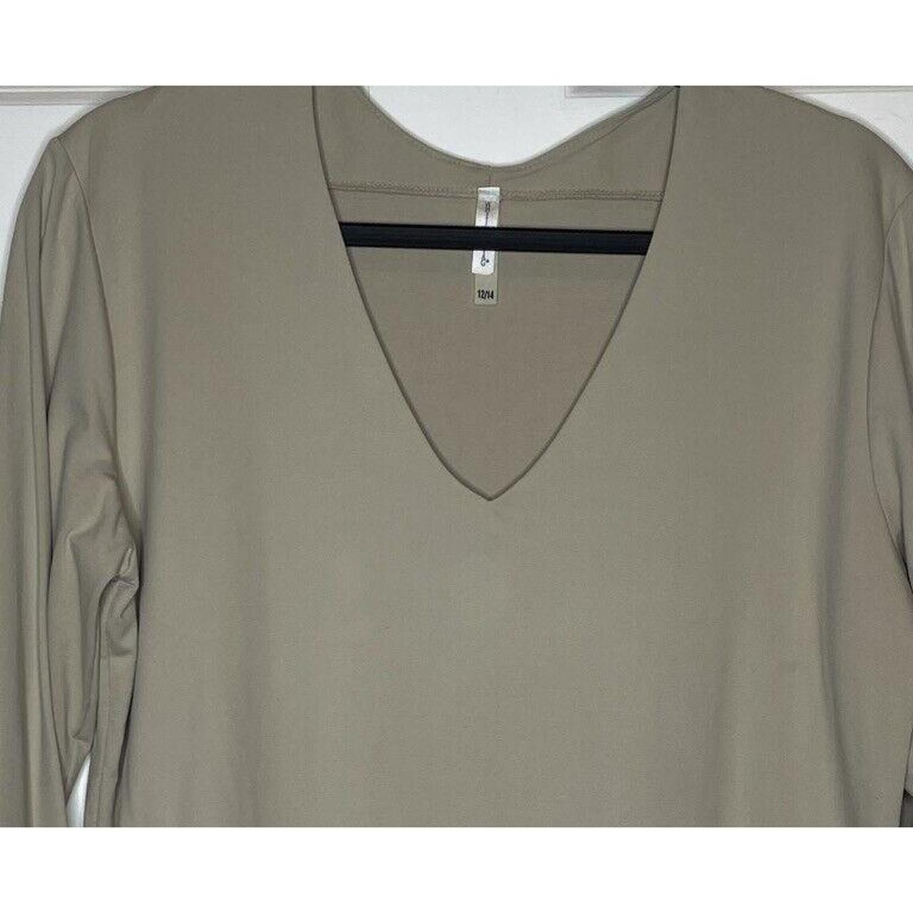 item listed by mustlovetoshop