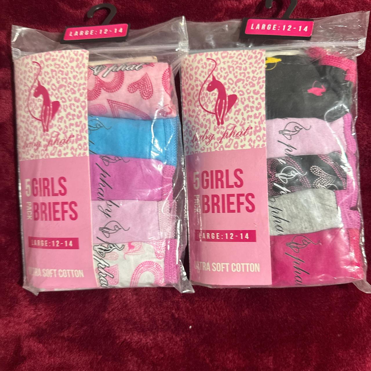item listed by leticiasscloset