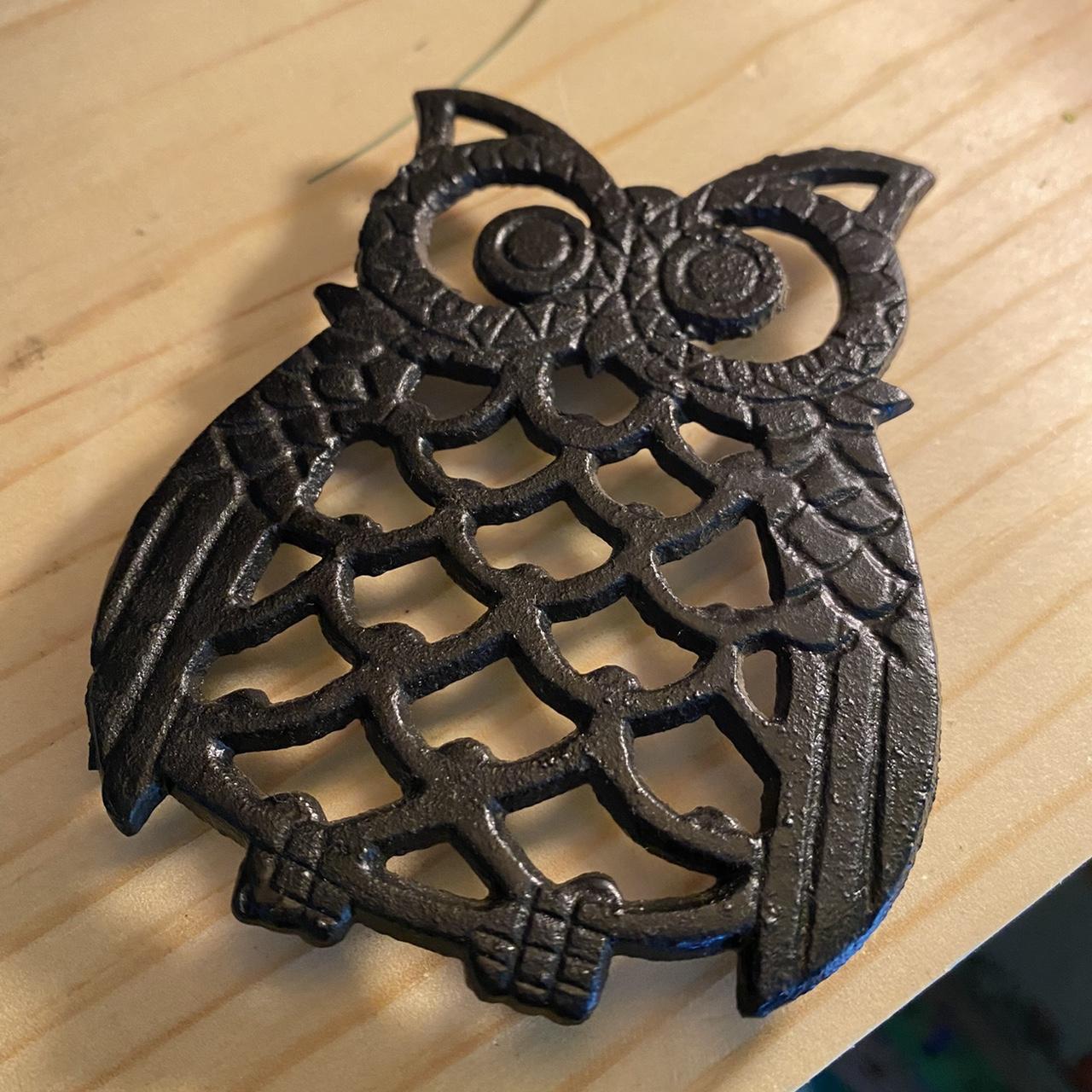 🦉 vintage cast iron owl trivet 🦉 4” long 🦉 perfect... Depop